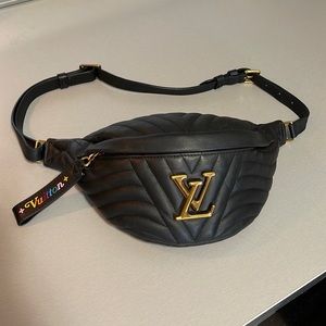 Louis Vuitton New Wave Bumbag 🎨